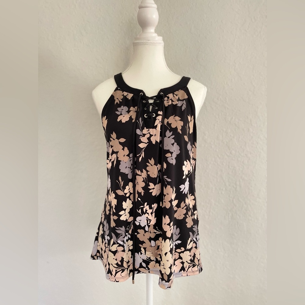 White House Black Market fall tank.